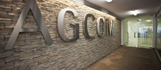 Scandalo Cambridge Analytica: Facebook nel mirino dell'AGCOM