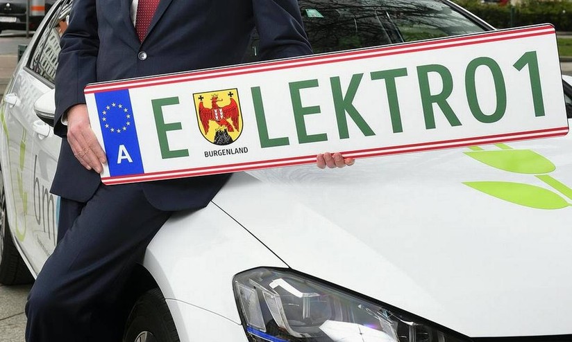 Targhe Verdi O Simboli Per Identificare Le Auto Elettriche