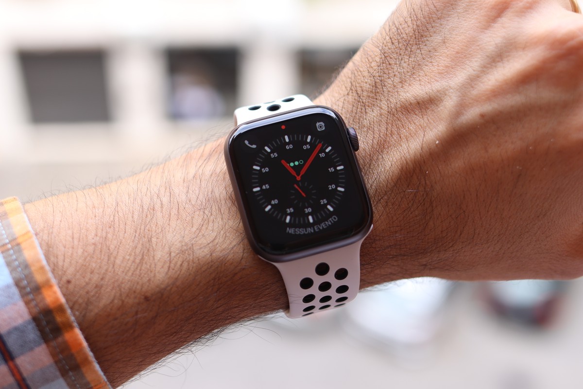 iphone watch 4 deals